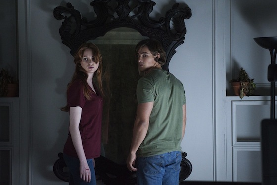 Post image for Clever Screenplay Boosts Low-Budget Horror Offering ‘Oculus’