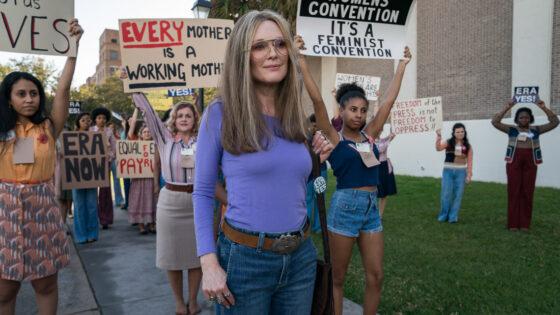 Post image for Steinem Unplugged in ‘The Glorias’